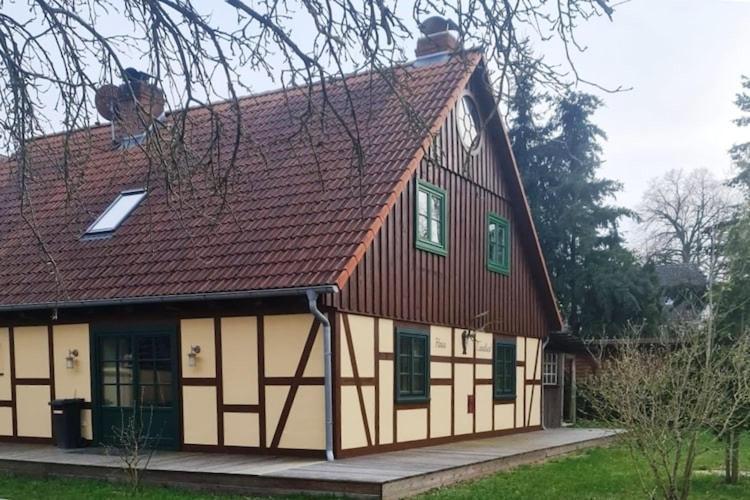 Charming, Restored Holiday Home In Wendorf Extérieur photo
